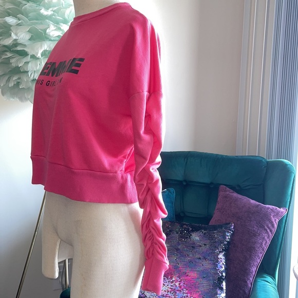 Femme this girl can crop sweatshirt - Picture 2 of 8